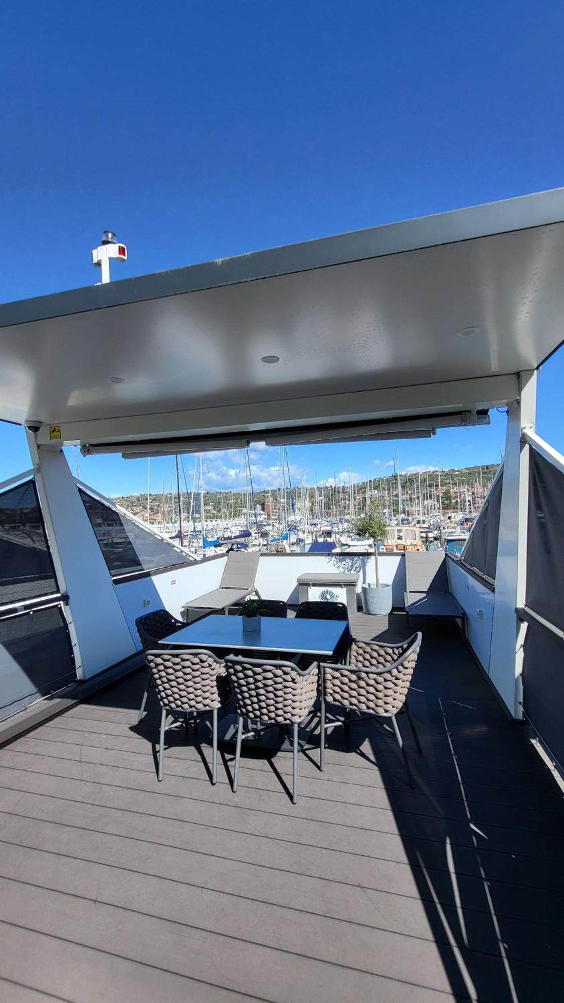 Floating House - Marina Pearl Daire Portorož Dış mekan fotoğraf