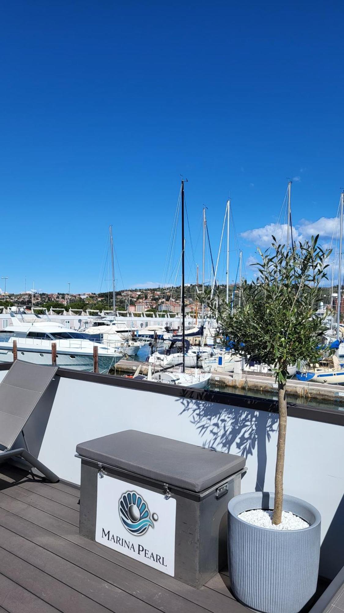 Floating House - Marina Pearl Daire Portorož Dış mekan fotoğraf