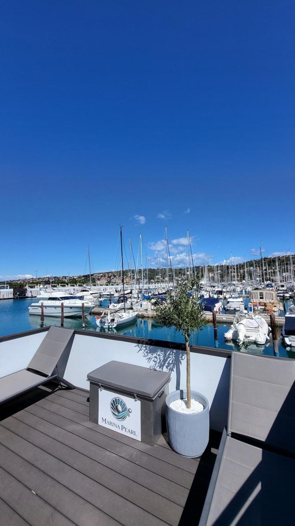 Floating House - Marina Pearl Daire Portorož Dış mekan fotoğraf
