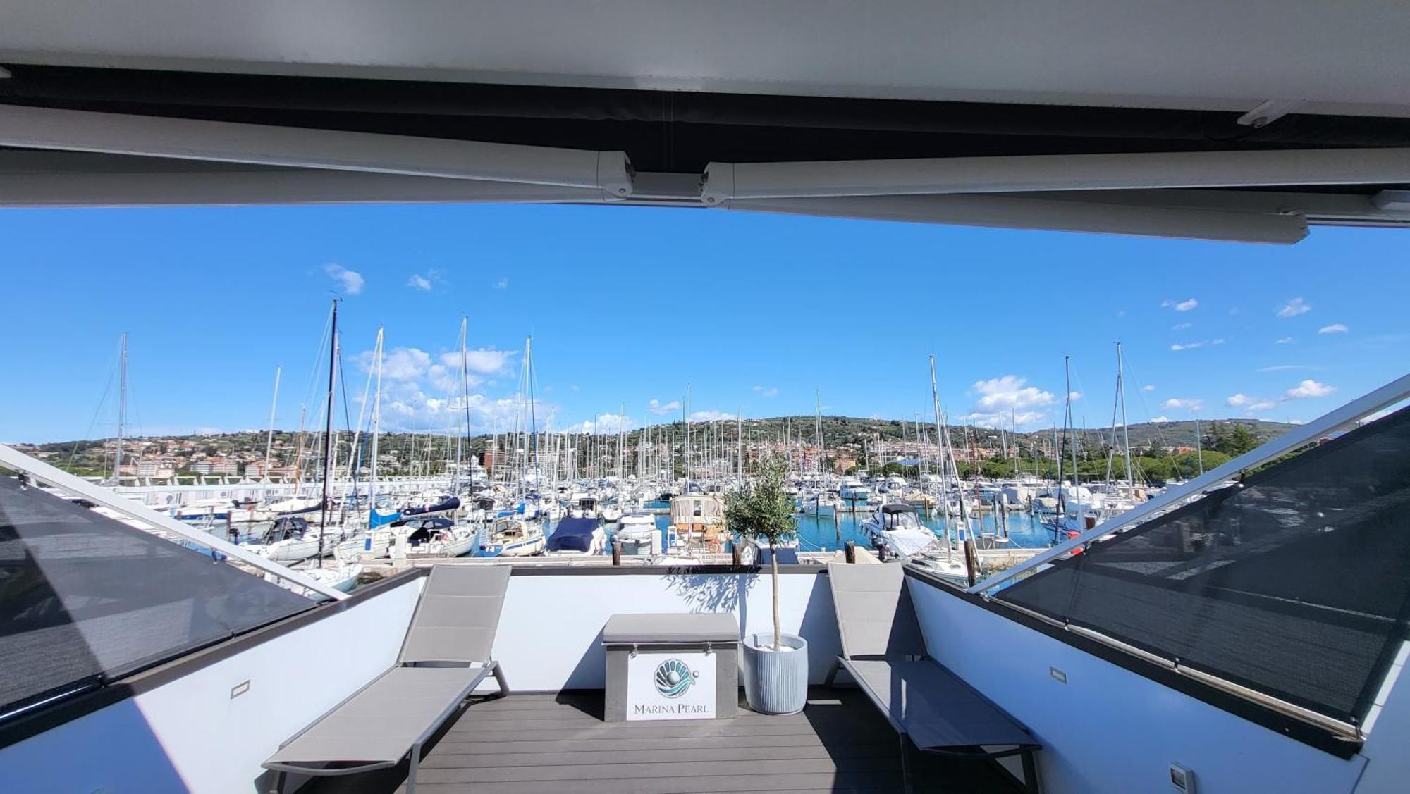 Floating House - Marina Pearl Daire Portorož Dış mekan fotoğraf
