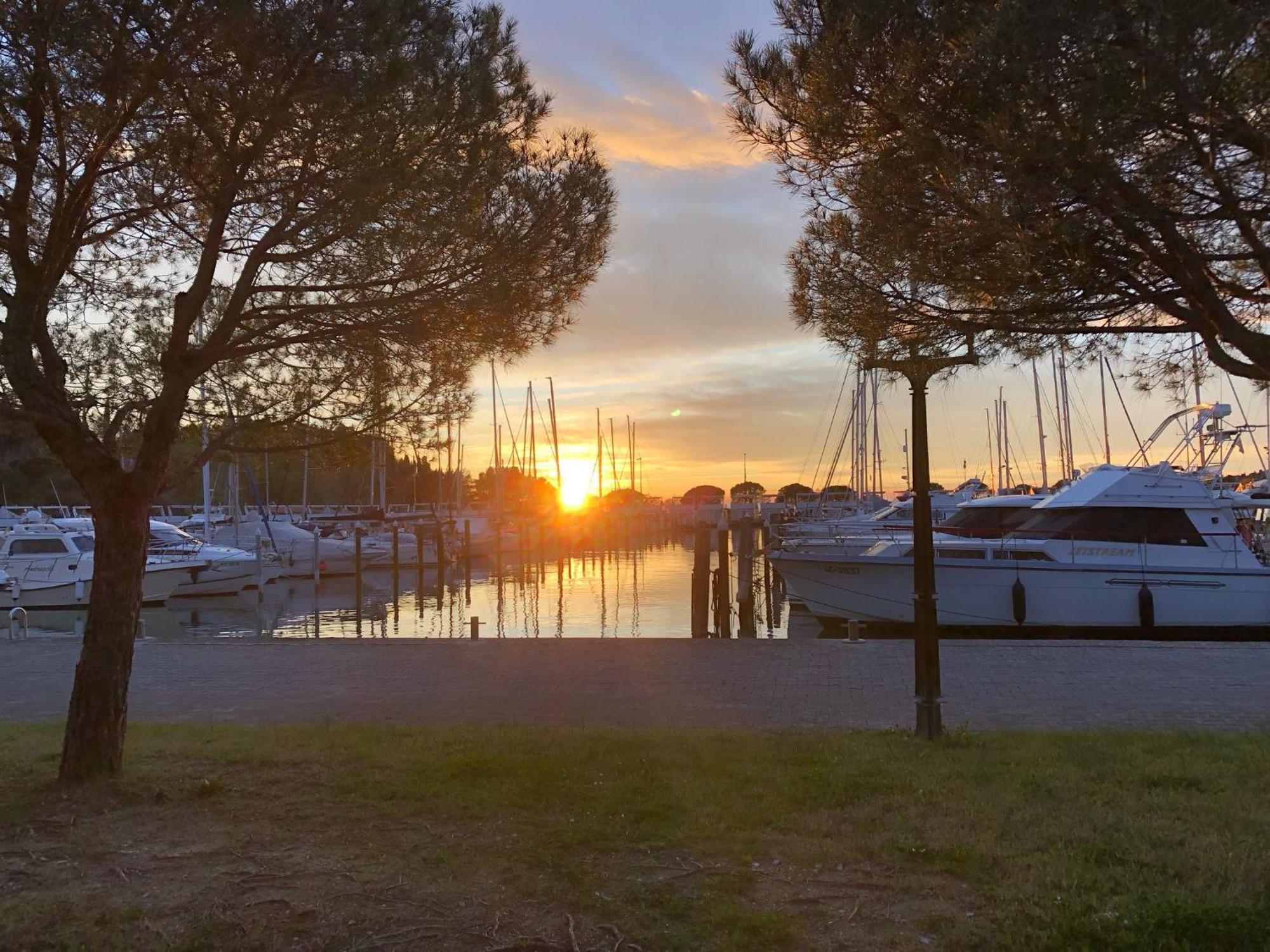 Floating House - Marina Pearl Daire Portorož Dış mekan fotoğraf